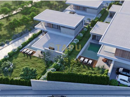 Villa Premium con piscina in vendita a Farkë.