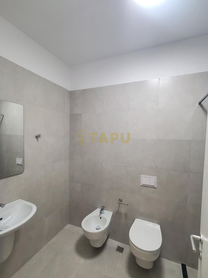 🏡 FOR RENT 2+1 APARTMENT + PARKING SPACE – DRY LAKE