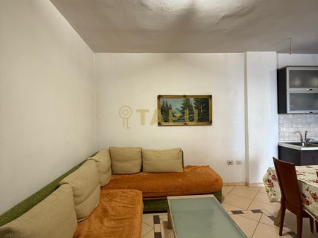 🏡 JEPET ME QIRA APARTAMENT 2+1 + ANEKS + BALLKON – SELVIA, QENDËR