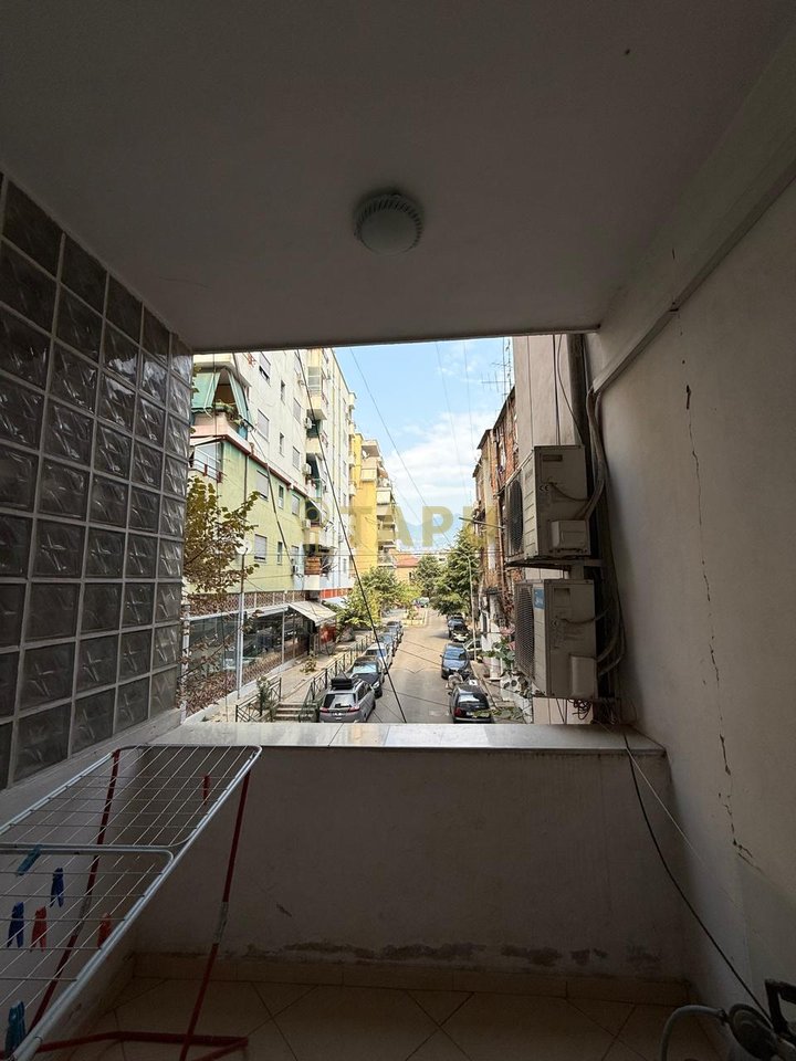 🏡 JEPET ME QIRA APARTAMENT 2+1 + ANEKS + BALLKON – SELVIA, QENDËR