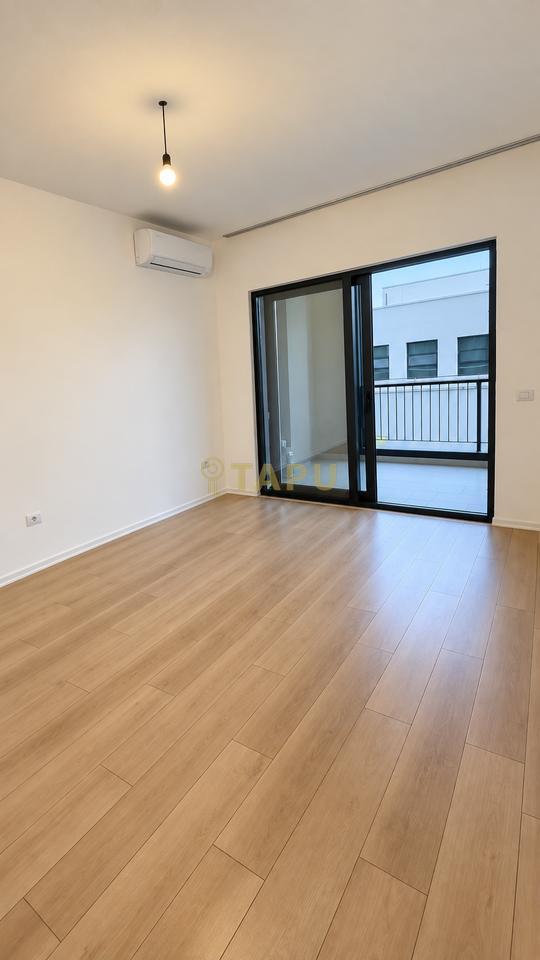 🏢 LOCALE IN AFFITTO – CENTRO, VIA DELLE BARRICATE