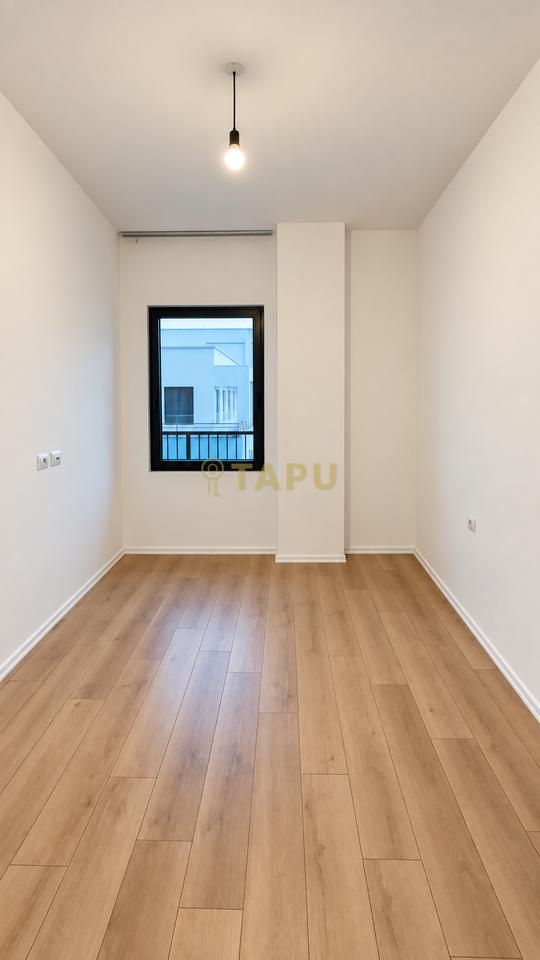 🏢 LOCALE IN AFFITTO – CENTRO, VIA DELLE BARRICATE