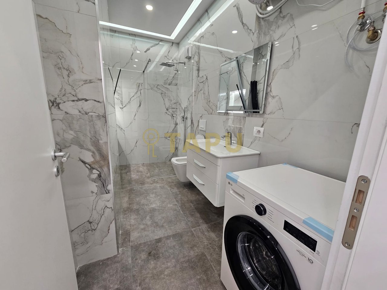 🏡 APPARTAMENTO 2+1 IN AFFITTO – ZOGU I ZI