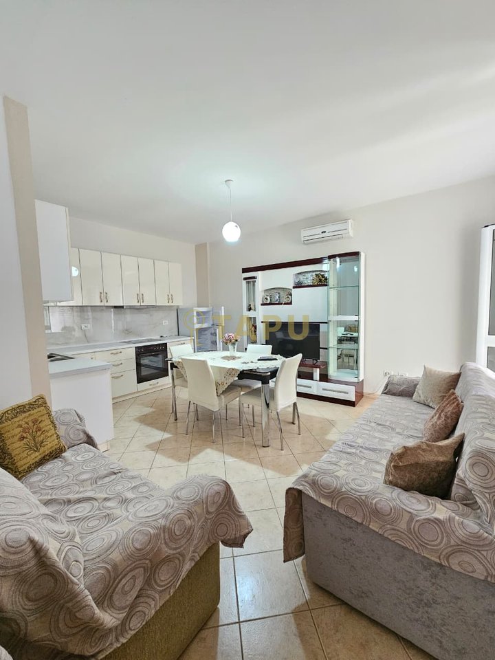 JEPET ME QIRA SHTËPI PRIVATE 1+1 – ASTIR- PRANË BAR-KAFE FAMED