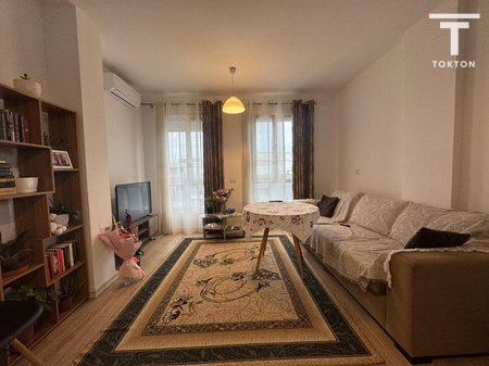 SHITET, APARTAMENT 1+1,KOPSHTI ZOLOGJIK, TIRANË