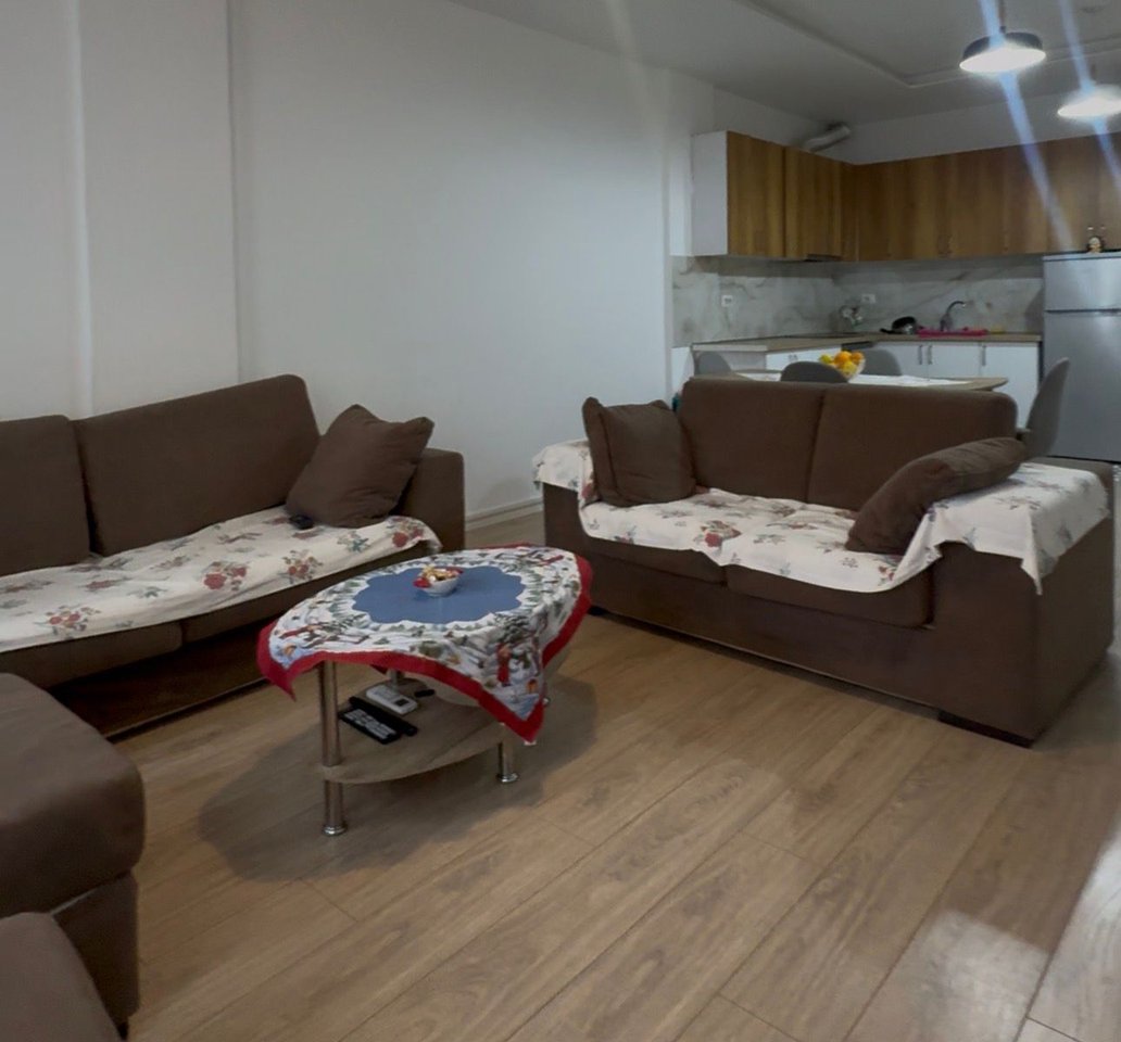 SHITET, APARTAMENT 1+1,KOPSHTI ZOLOGJIK, TIRANË