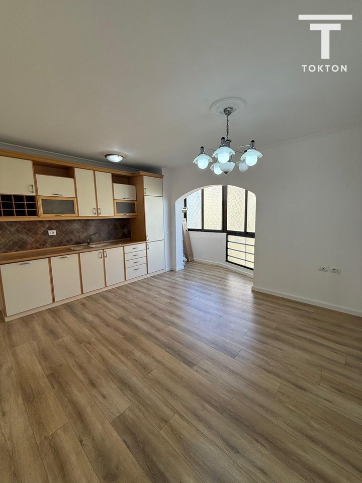 FOR SALE, 2+1 APARTMENT, FORMER AVIATION FIELD, TIRANA
