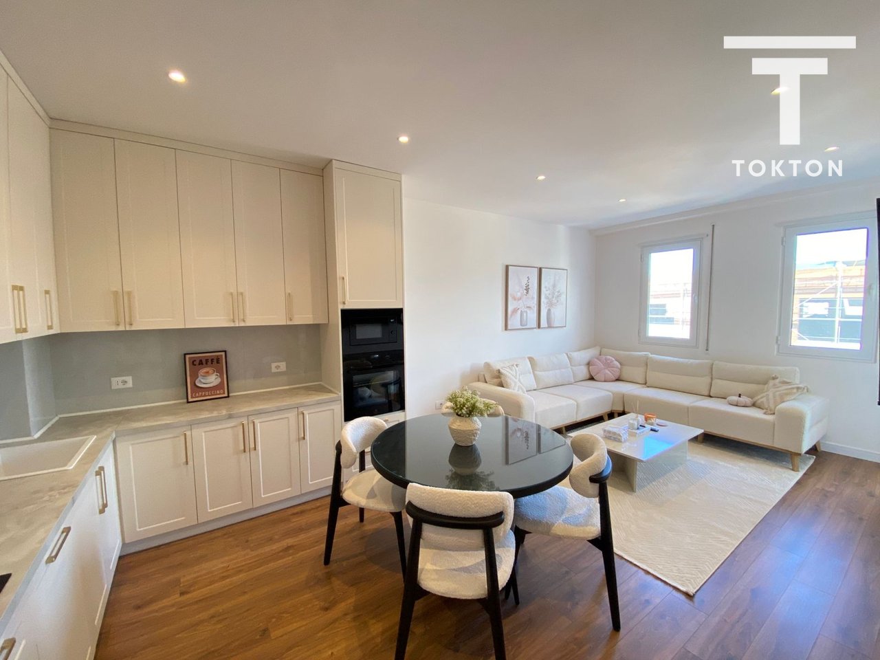 SHITET, APARTAMENT 2+1, WHITE PALCE, PASKUQAN