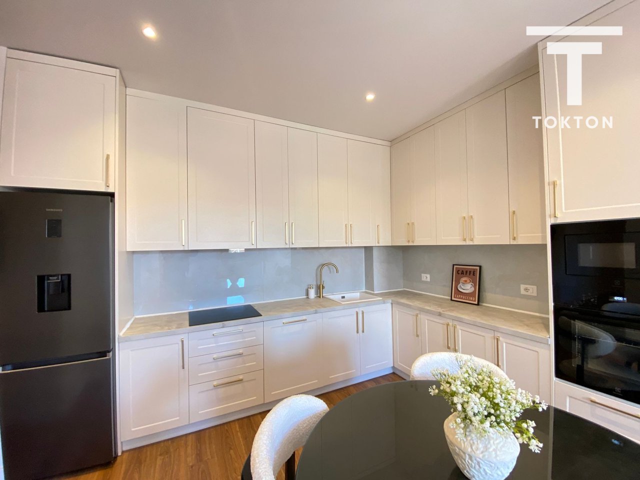 SHITET, APARTAMENT 2+1, WHITE PALCE, PASKUQAN