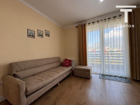 QIRA, APARTAMENT 2+1+2, PORCELAN, TIRANË