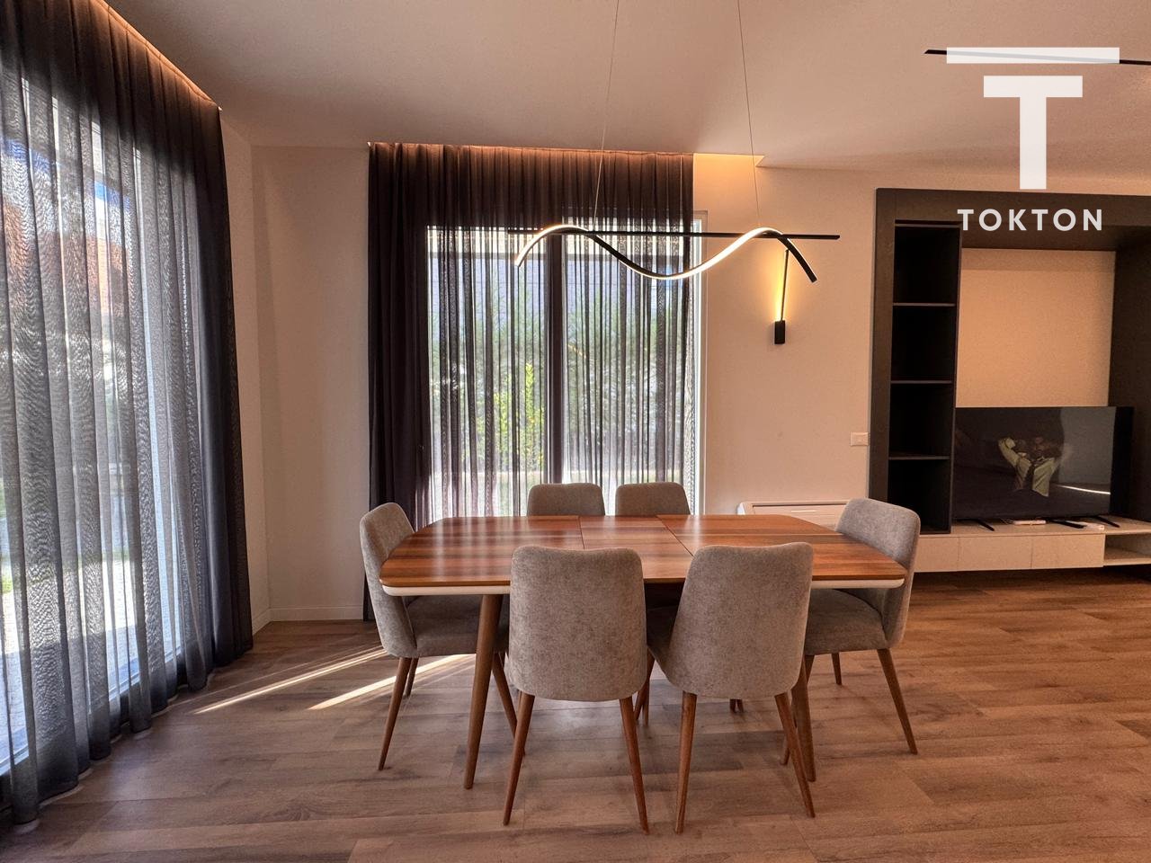 QIRA, VILË INDIVIDUALE , TEG