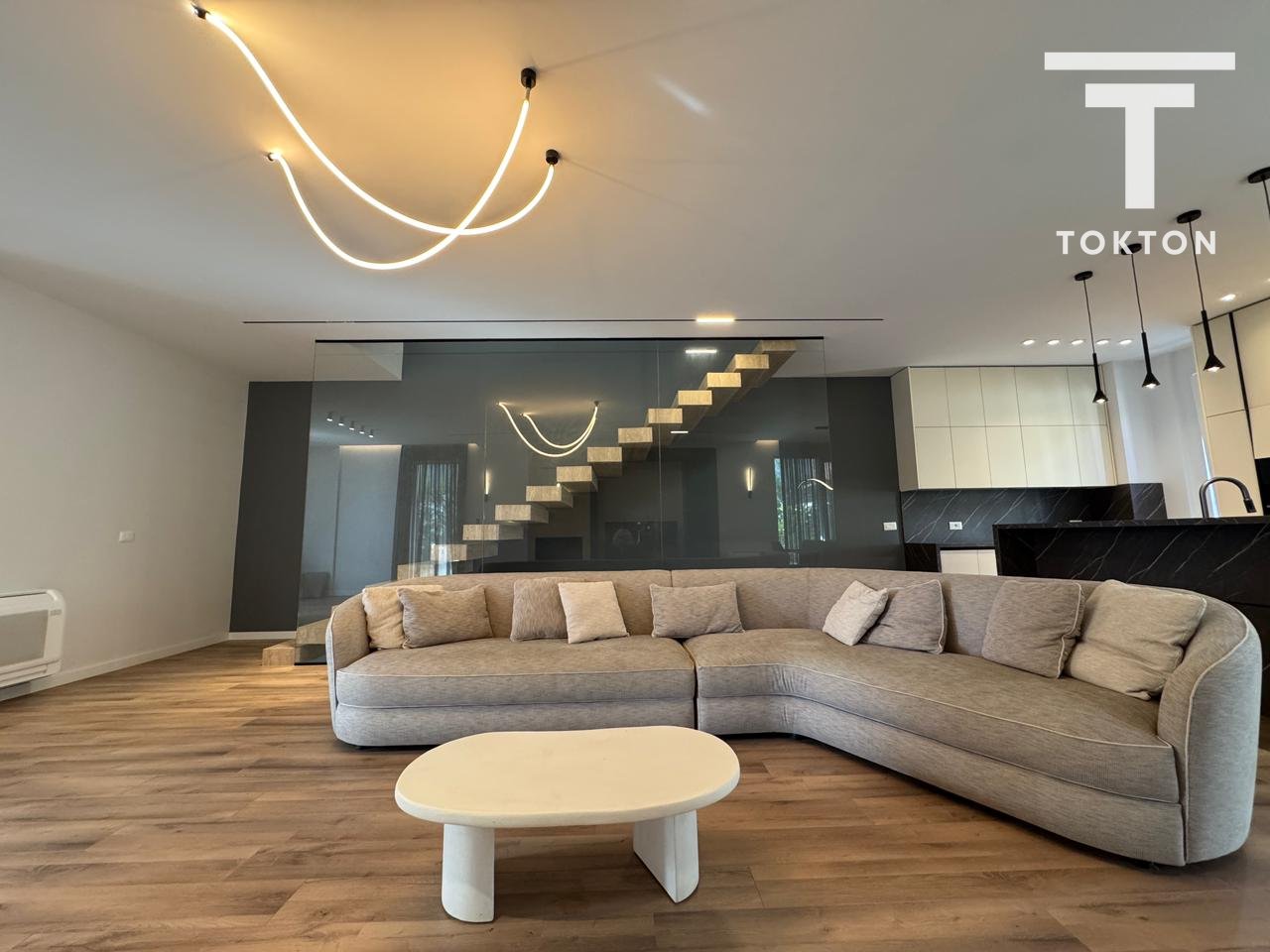 QIRA, VILË INDIVIDUALE , TEG