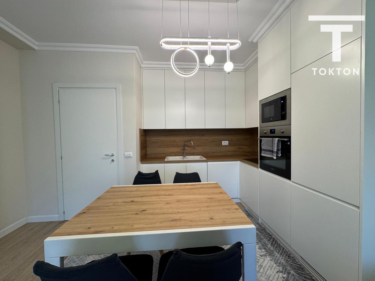 FOR RENT, 2+1+3 APARTMENT, PAZARI I RI, TIRANA
