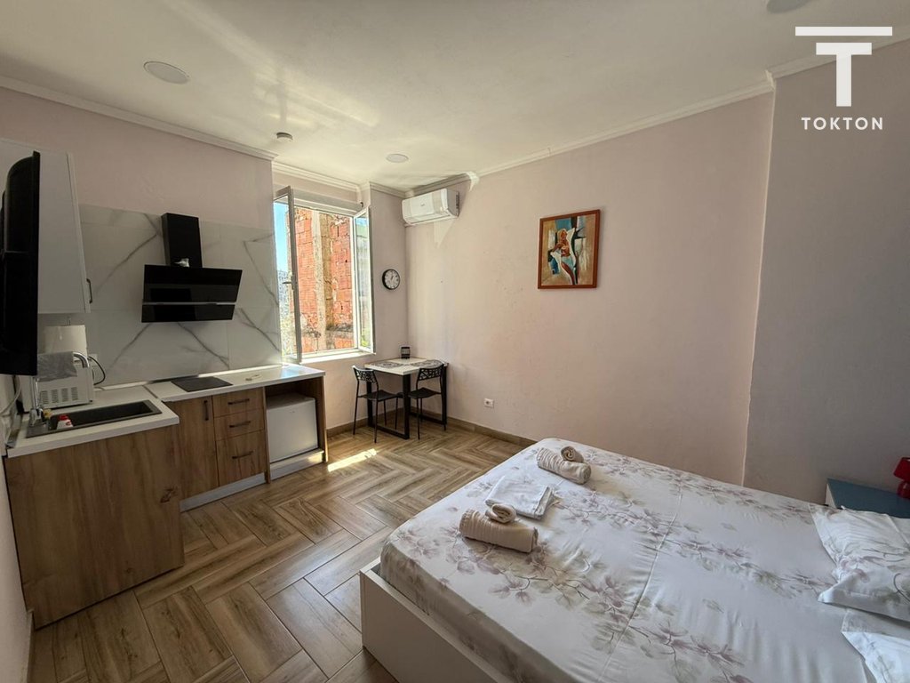 SHITEN 2 STUDIO, ISH STADIUMI DINAMO, TIRANË