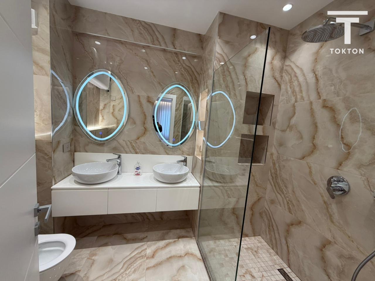 FOR RENT, APARTMENT 2+1+2+ 2 PARKING SPACES, FZ COMPLEX, DRY LAKE, TIRANA