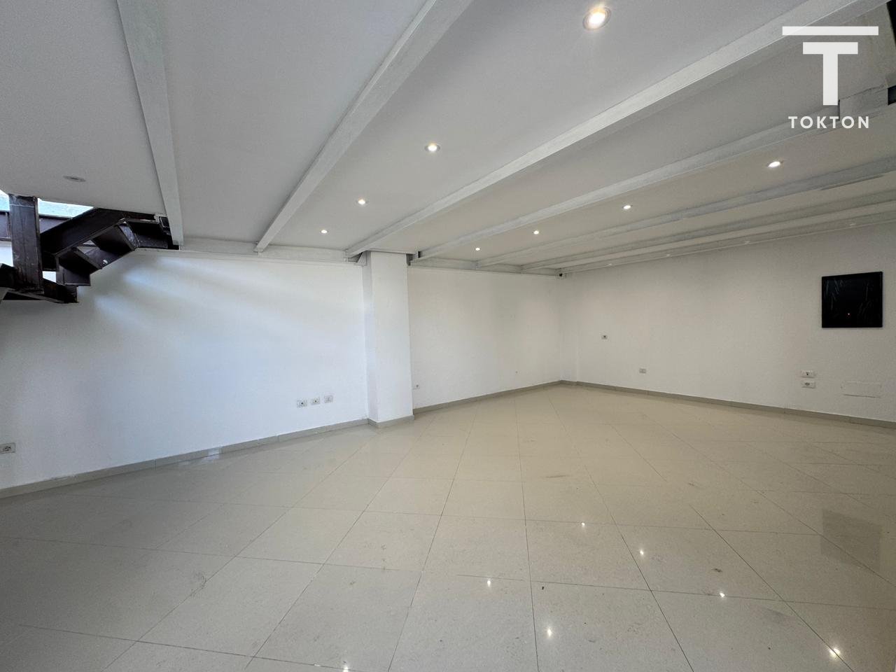 QIRA, AMBIENT BIZNESI, RRUGA "JORDAN MISJA", TIRANE