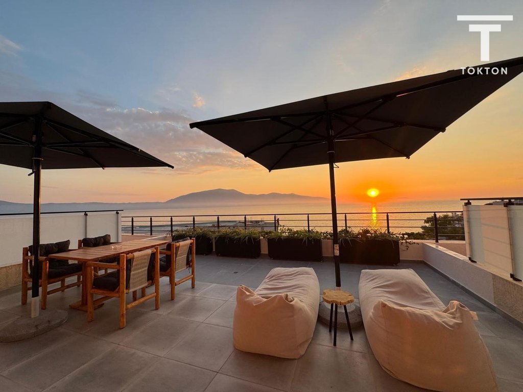 SHITET, APARTAMENT 2+1+2, RRUGA: "VLORË", RADHIMË