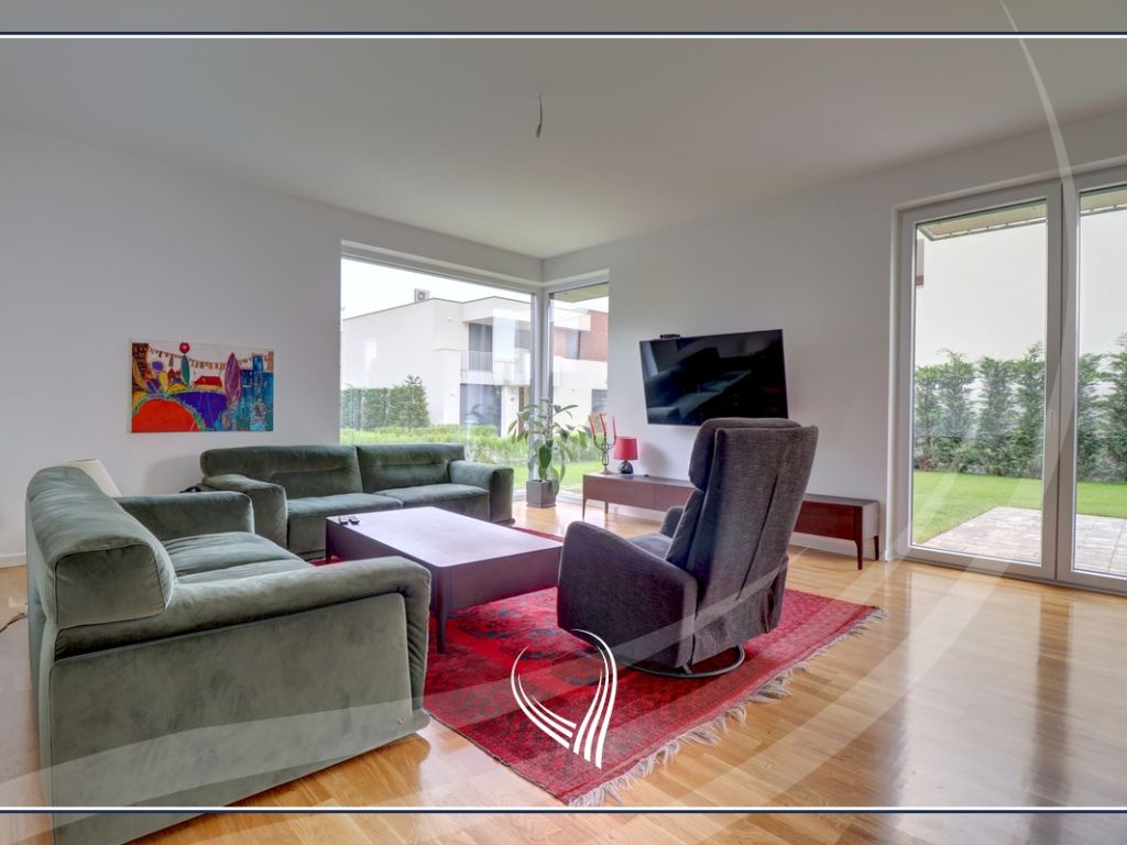 Shtëpi me 5 dhoma gjumi në shitje në lagjen Qershia- Tipi D4