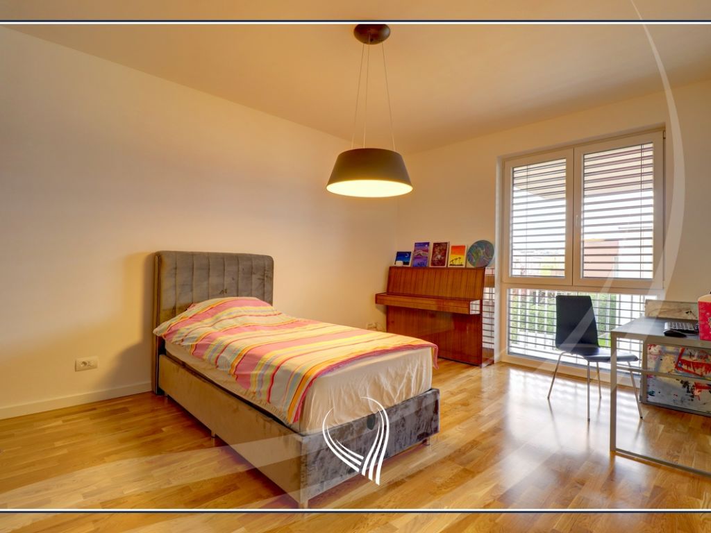 Shtëpi me 5 dhoma gjumi në shitje në lagjen Qershia- Tipi D13