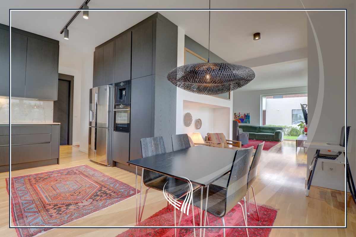 Shtëpi me 5 dhoma gjumi në shitje në lagjen Qershia- Tipi D8