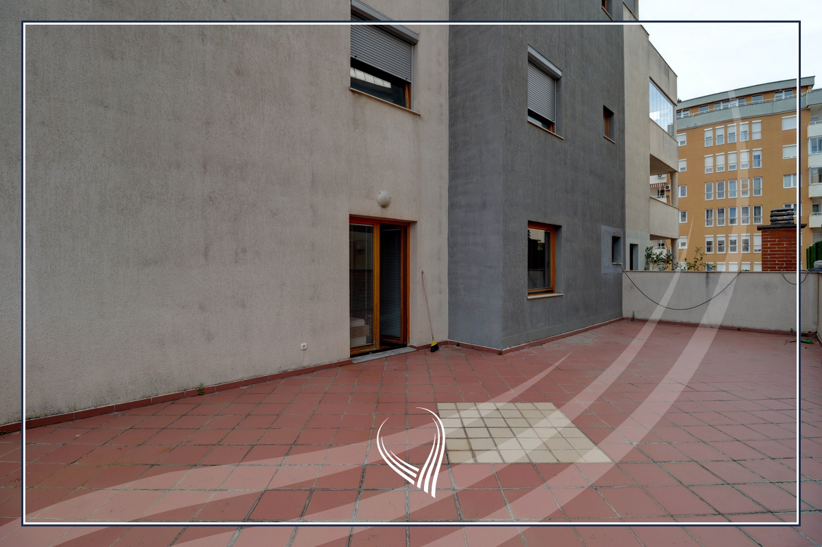 Banesë me 3 dhoma gjumi me qira në lagjen Arbëria – Dragodan13