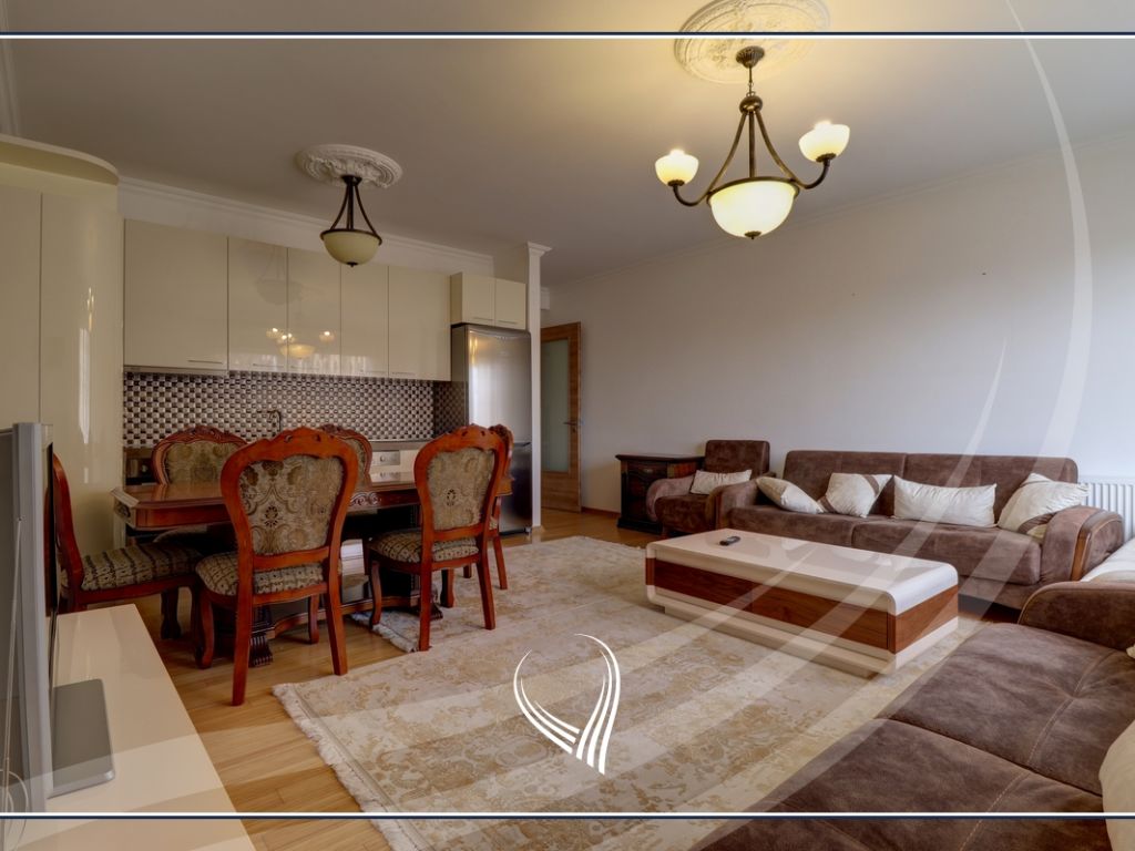 Banesë me 3 dhoma gjumi në shitje në lagjen Tophane – BP HOME