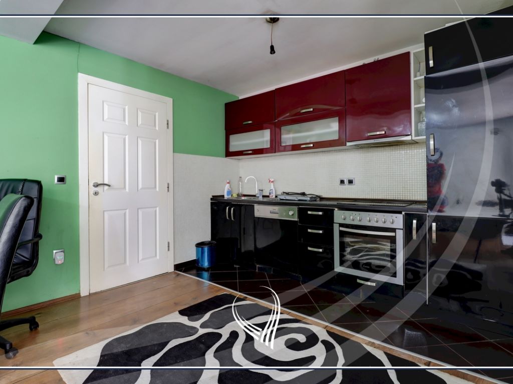 5 bedroom house for rent in Qendresa neighborhood21