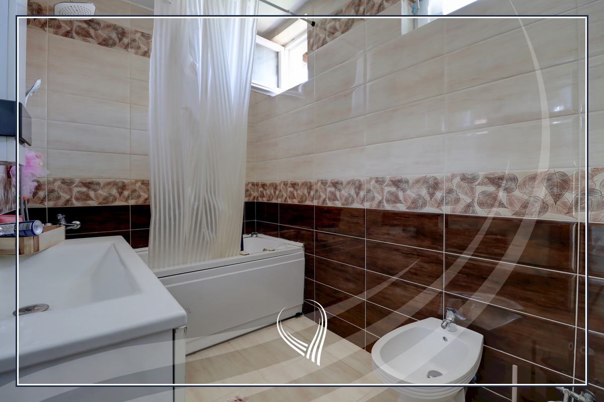 5 bedroom house for rent in Qendresa neighborhood26
