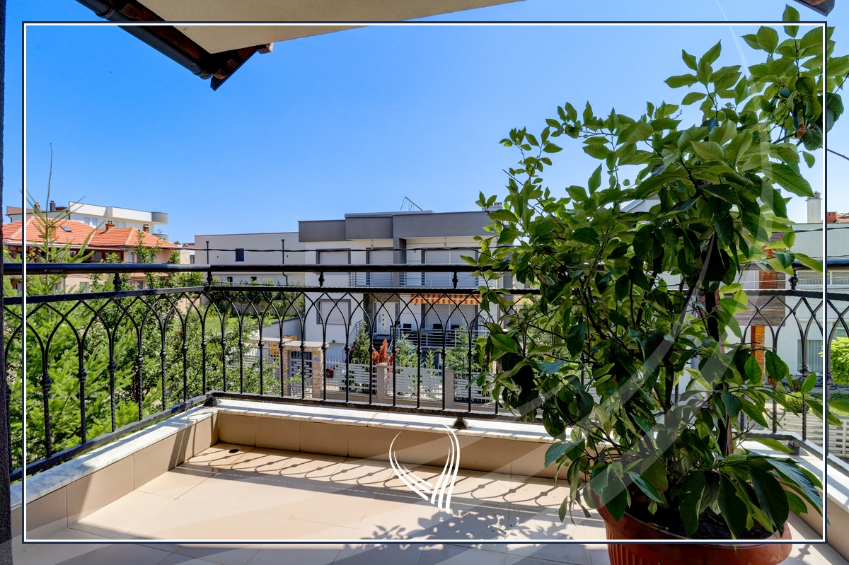 5 bedroom house for rent in Qendresa neighborhood17