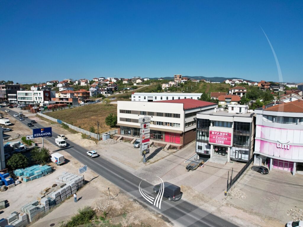 Lokal 1000m2 me qira në lagjen Veternik6