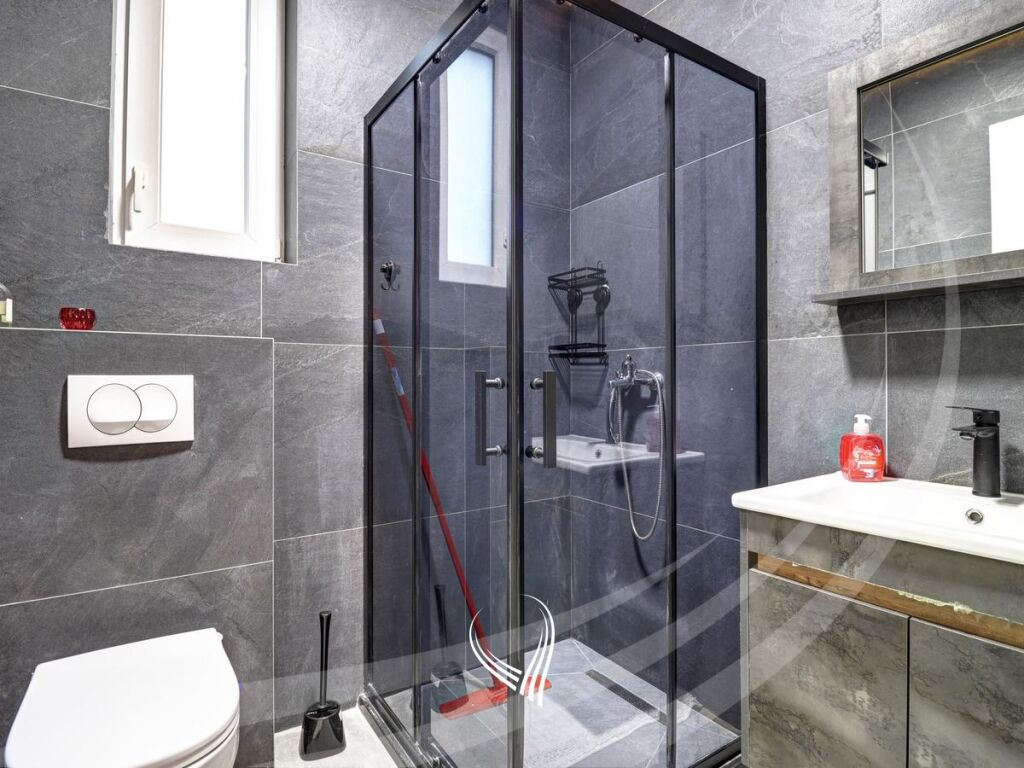 Penthouse me 3 dhoma gjumi me qira në lagjen Arbëria – Dragodan17