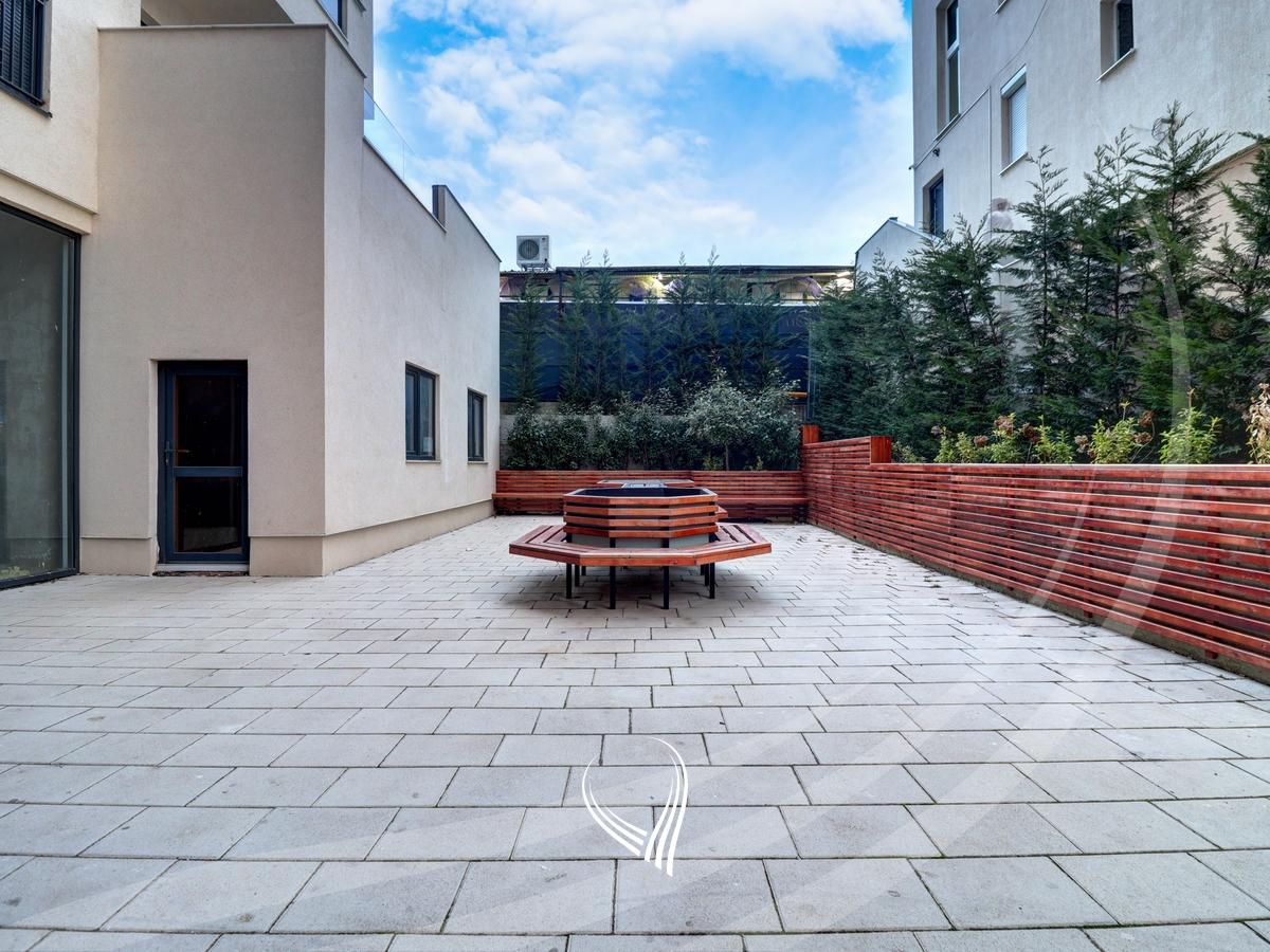 Penthouse me 3 dhoma gjumi me qira në lagjen Arbëria – Dragodan18