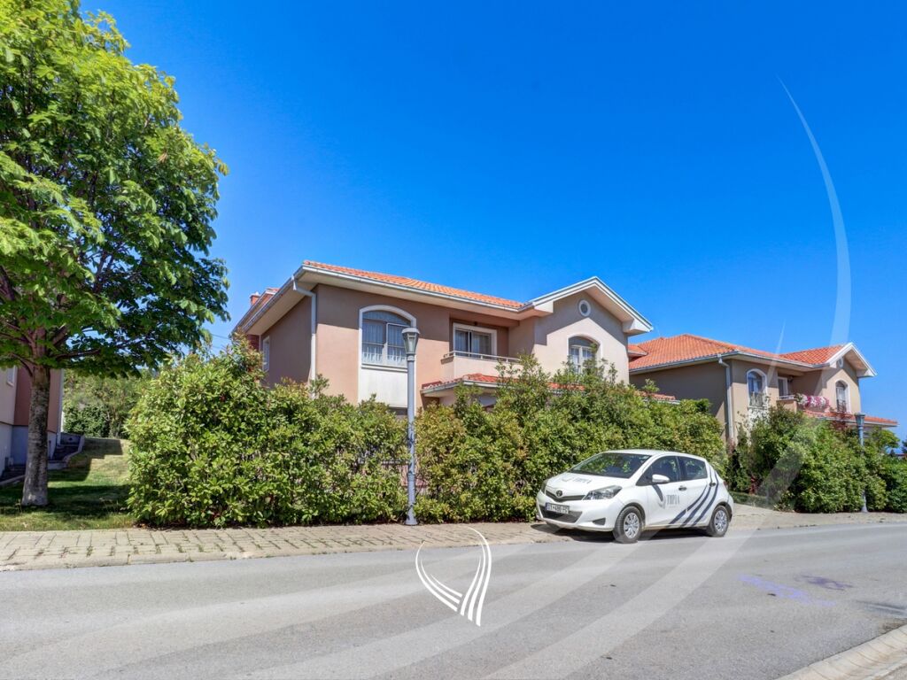 5 bedroom house for rent in International Village - International Village13