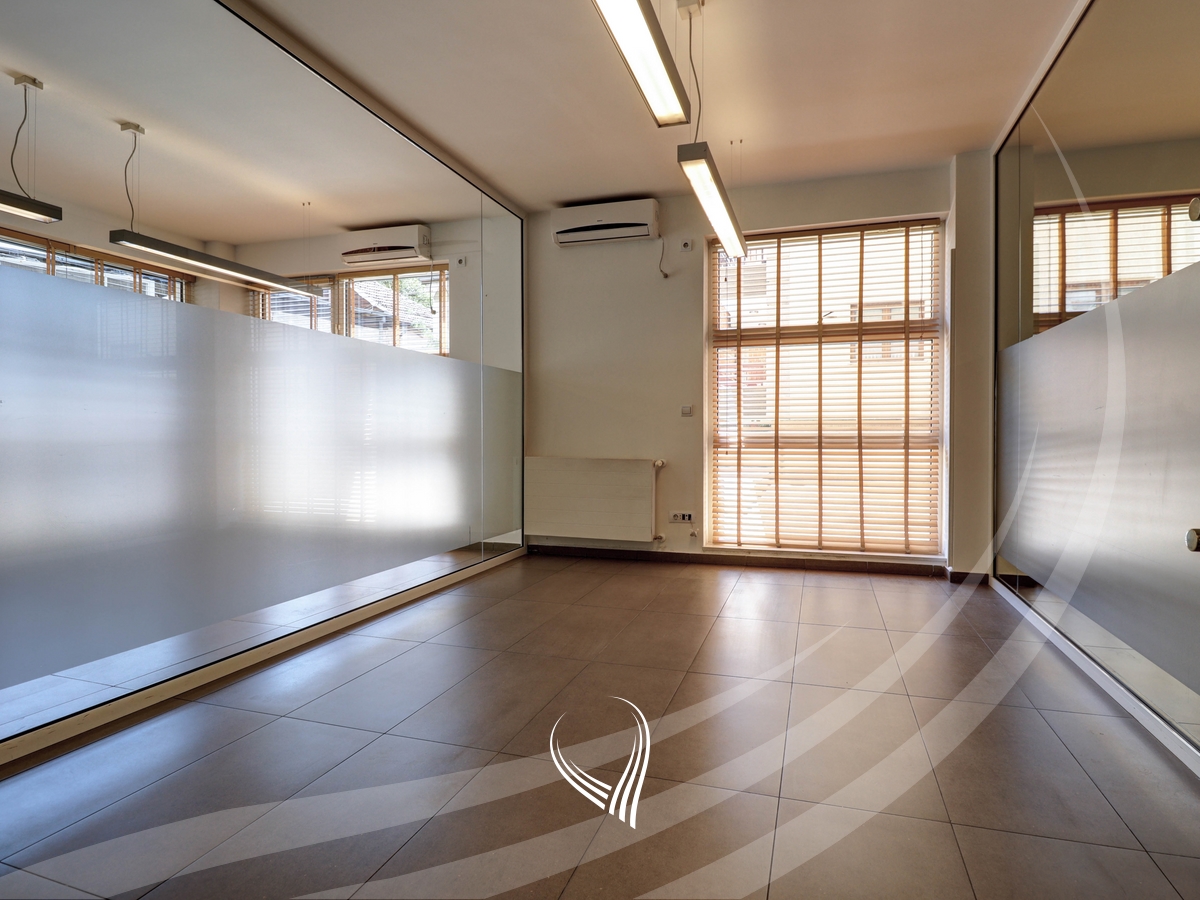 Lokal 188.10m2 në shitje në lagjen Qafa9