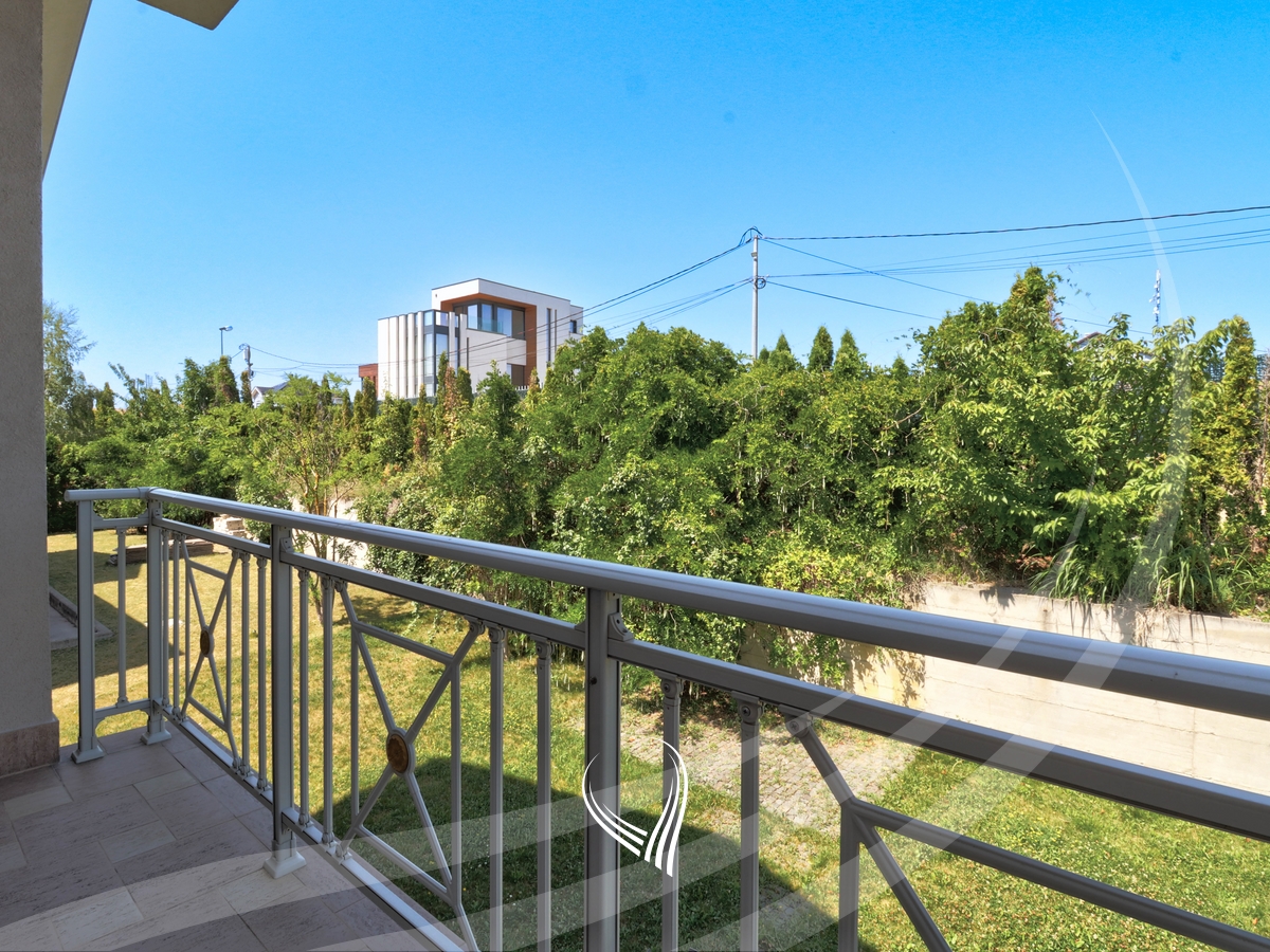 5 bedroom house for rent in International Village - International Village9