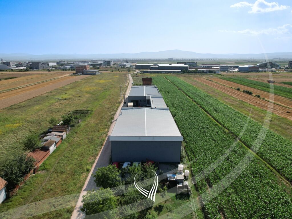 Depo 2400m2 në shitje në Llapnasellë5
