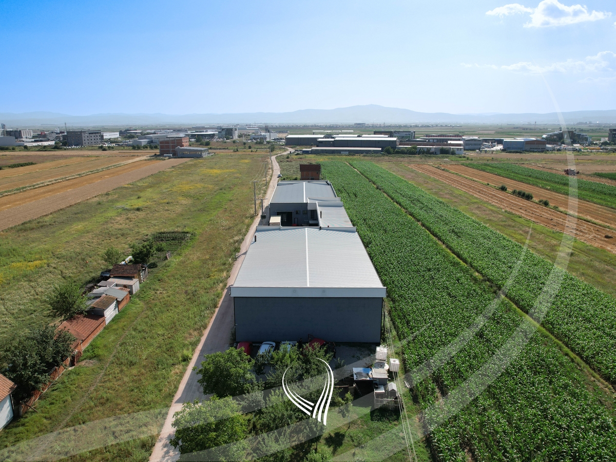 Depo 2400m2 në shitje në Llapnasellë5