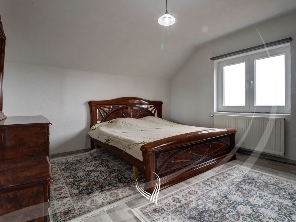 Shtëpi 500m2 në shitje në Matiçan7