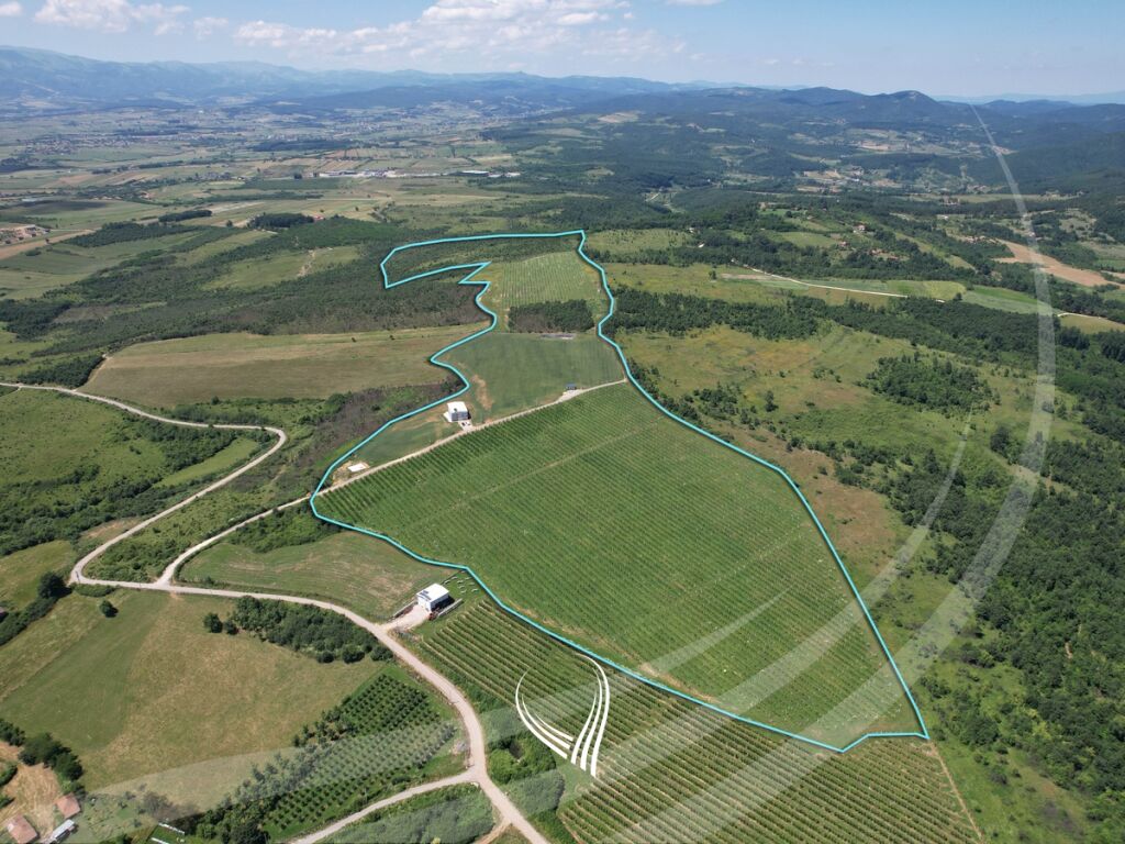 17.10 hectares of land for sale in Podujevë1
