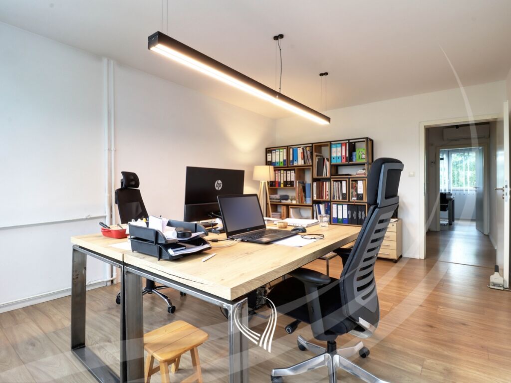 Zyre me 4 dhoma pune me qira në lagjen Ulpiana3