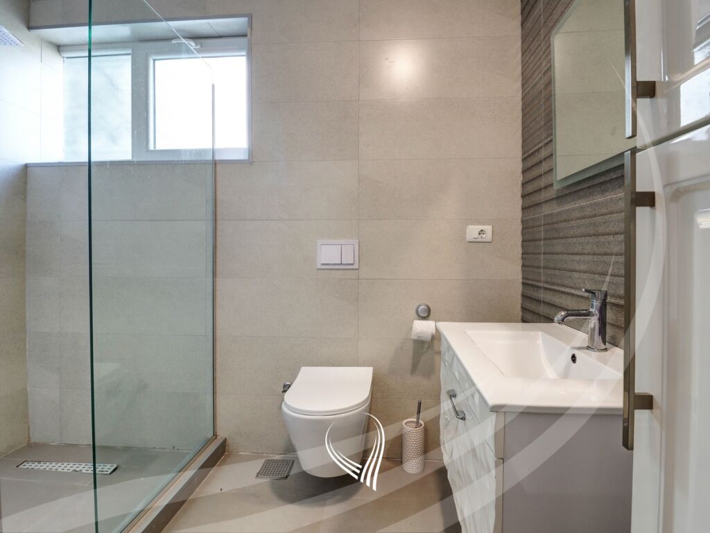 House with 3 bedrooms for rent in Hana - Cagllavice neighborhood18