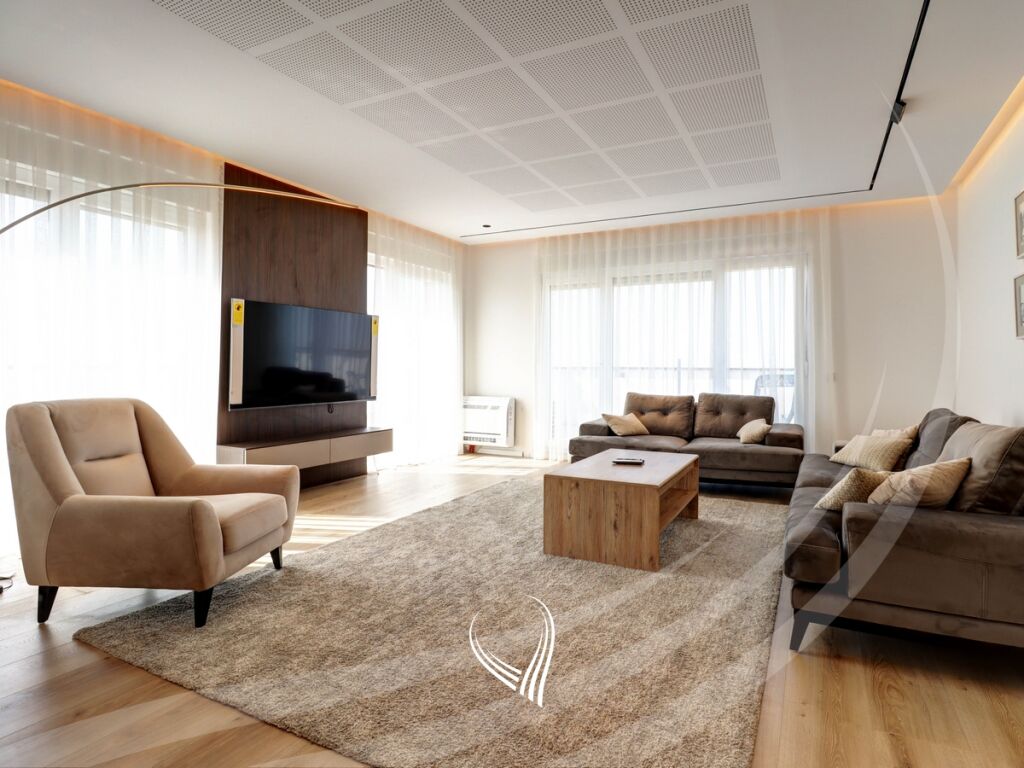Penthouse 226m2 me qira në lagjen e Muhaxherëve1