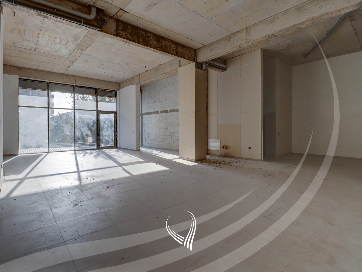 Lokal 240m2 me qira në lagjen Mati 1- Rruga C2