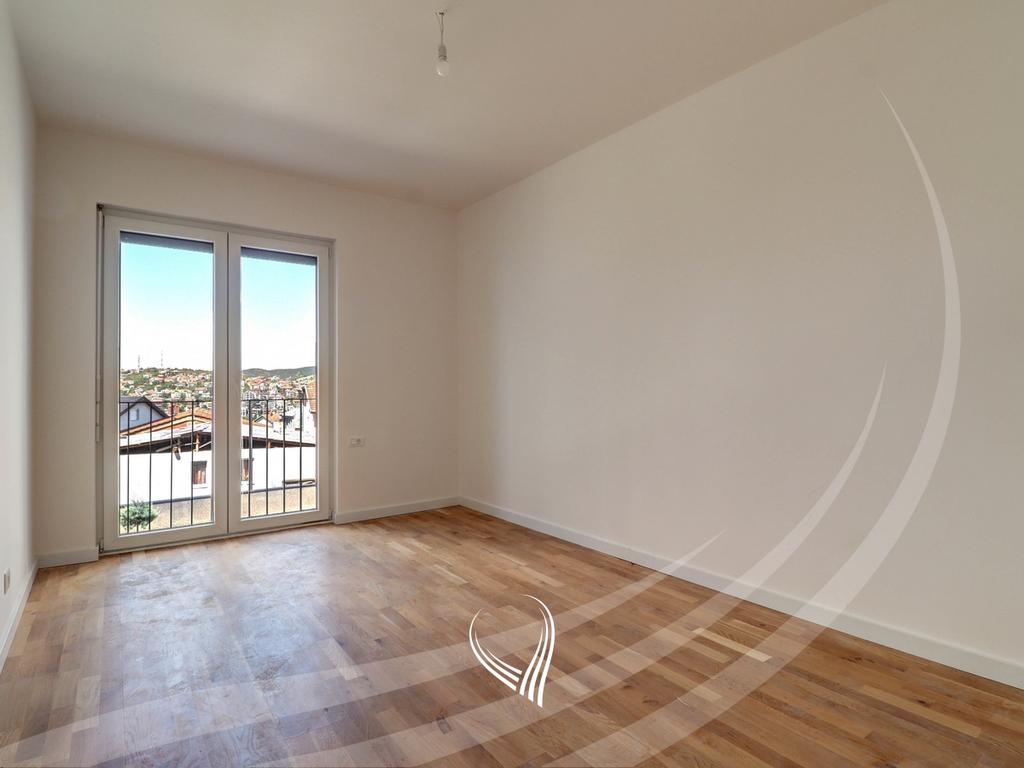 Office space with 4 rooms for rent in the Velania neighborhood – Puhiza 36