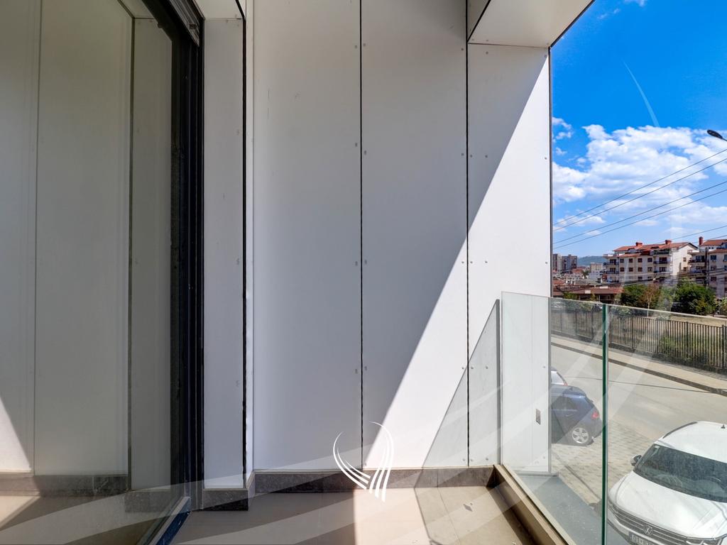 Office space with 4 rooms for rent in the Velania neighborhood – Puhiza 310