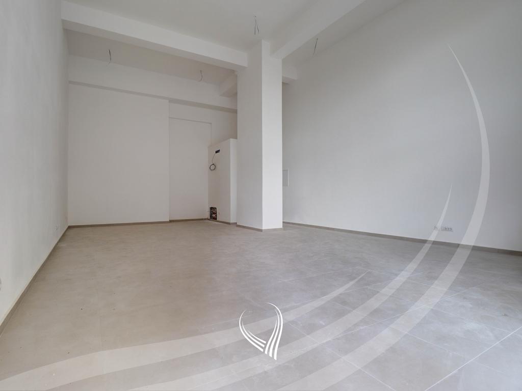 65m2 commercial space for rent in the Muhaxhereve neighborhood3