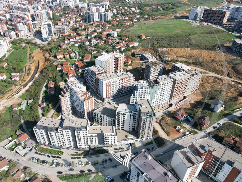 Banesë me 3 dhoma gjumi në shitje në lagjen Prishtina e Re – Berisha Group13