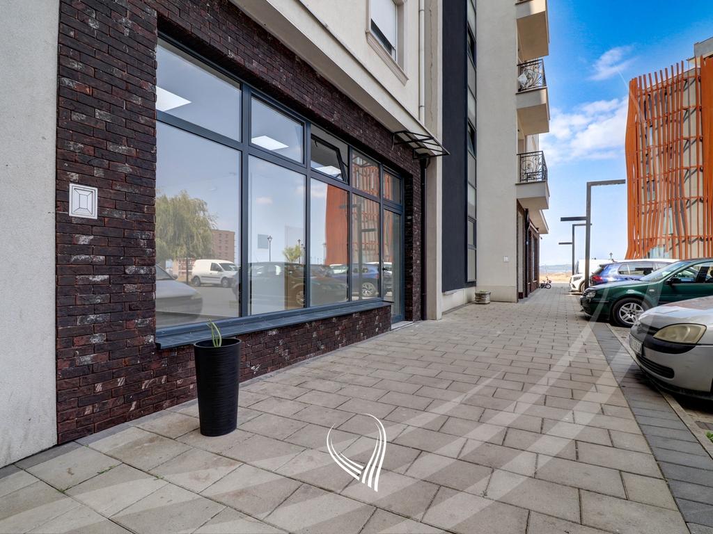 Lokal 100m2 me qira në lagjen Kalabria – Emshir5
