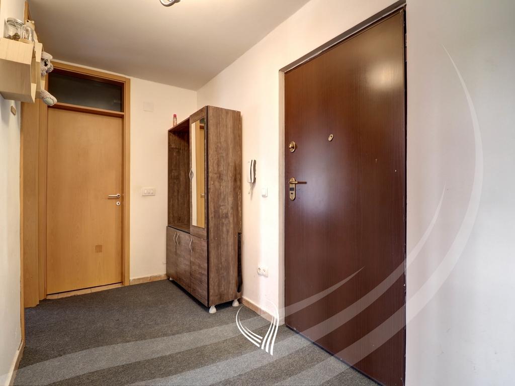2-bedroom apartment for rent in the Arbëria neighborhood – Dragodan11