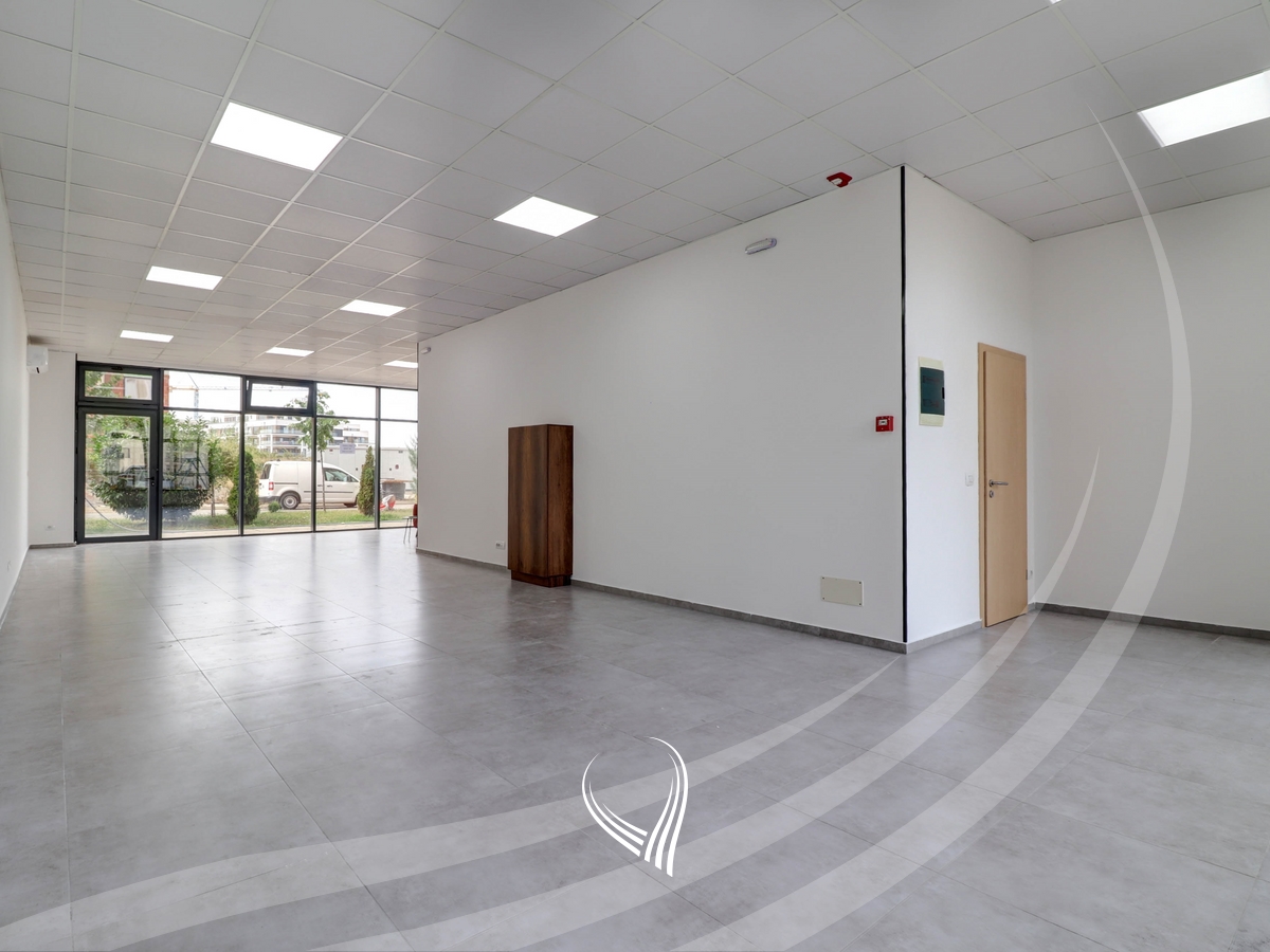 Lokal 100m2 me qira në lagjen Kalabria – Emshir2
